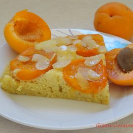 Moelleux renversé aux Abricots et Amandes