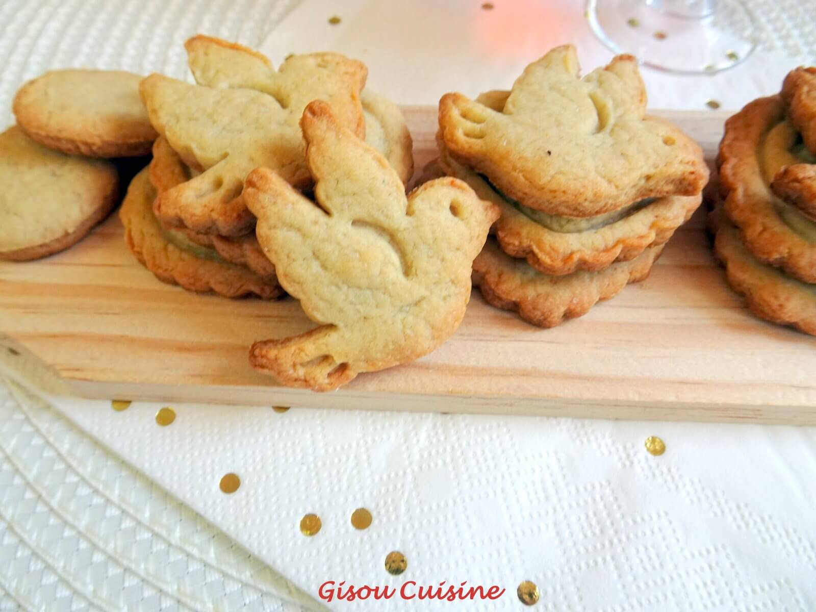 Biscuits au roquefort sans beurre et sans oeufs.